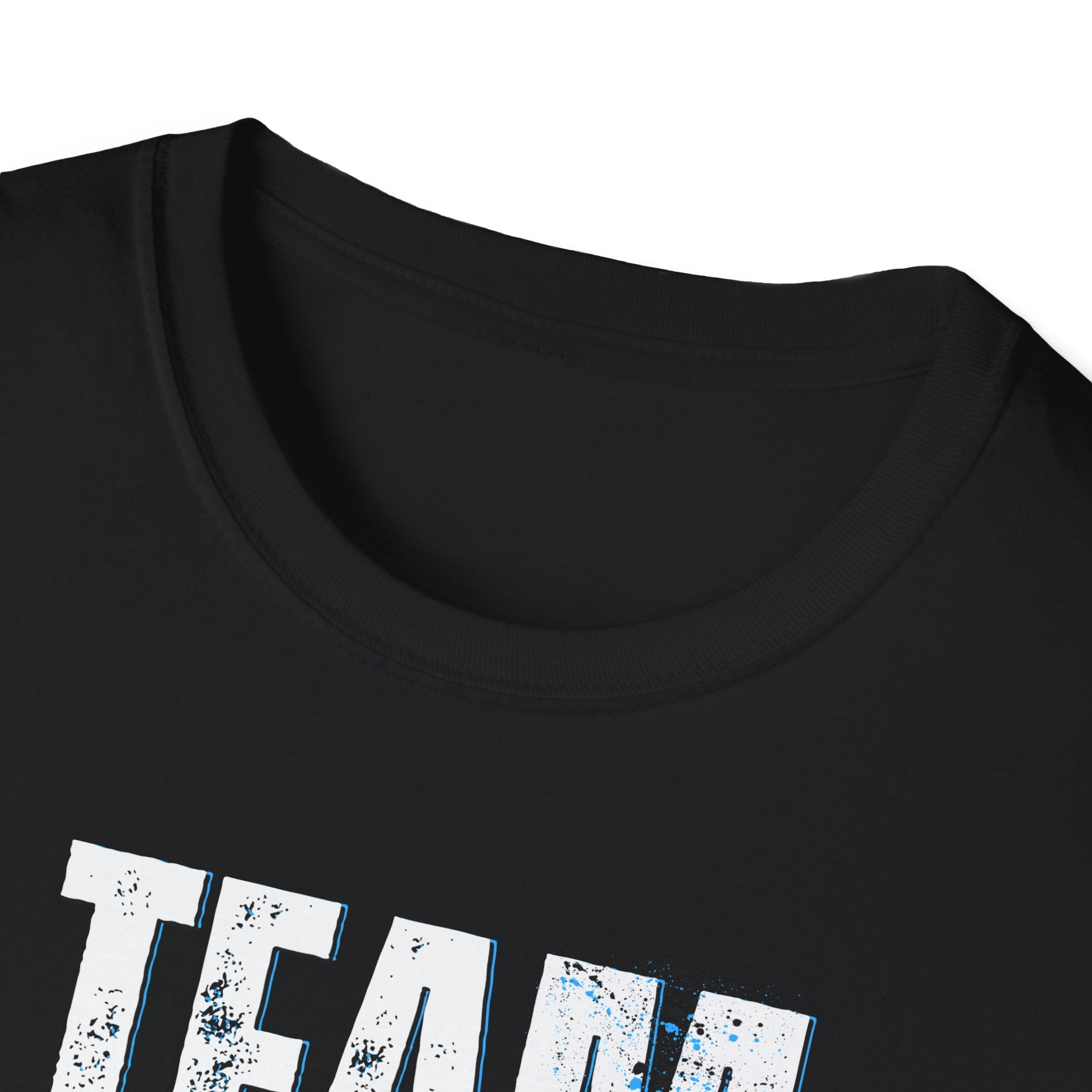 T-Shirt — TEAM HYLTON Distressed Block-Logo Tee